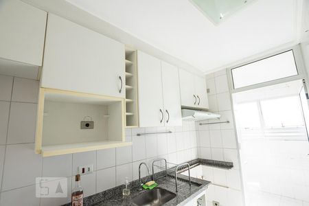 Cozinha de apartamento à venda com 2 quartos, 56m² em Jardim Oriental, São Paulo