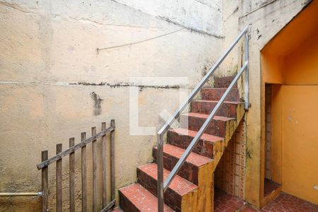 Casa à venda com 95m², 3 quartos e 1 vagaÁrea de serviço