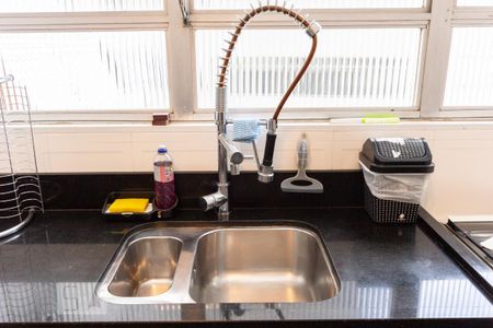 Apartamento à venda com 210m², 3 quartos e 1 vaga Apartamento à venda com 210m², 3 quartos e 1 vagaCozinha Pia