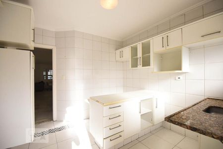 Casa para alugar com 180m², 3 quartos e 2 vagasCozinha