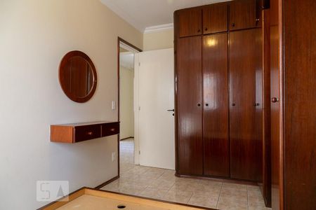 Suíte de apartamento à venda com 2 quartos, 90m² em Vila Firmiano Pinto, São Paulo