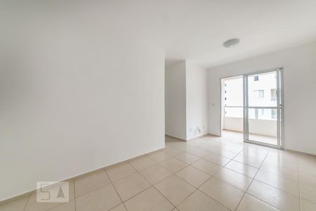 Sala de apartamento para alugar com 3 quartos, 65m² em Jardim Nova Europa, Campinas