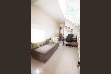 Sala de casa para alugar com 3 quartos, 167m² em Vila Scarpelli, Santo André