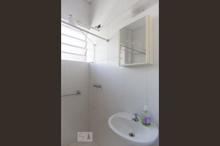 Banheiro de kitnet/studio à venda com 1 quarto, 40m² em Centro, Campinas