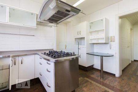 Cozinha de apartamento para alugar com 4 quartos, 394m² em Jardim Anália Franco, São Paulo