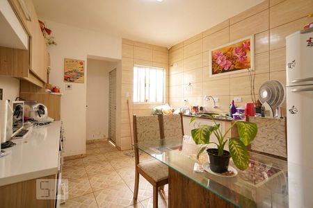 Casa para alugar com 90m², 3 quartos e sem vagaCozinha