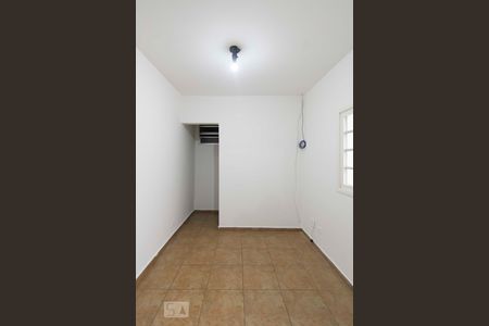 Casa à venda com 150m², 4 quartos e 2 vagasSuíte