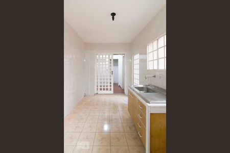 Cozinha de casa à venda com 3 quartos, 130m² em Vila Vitório Mazzei, São Paulo