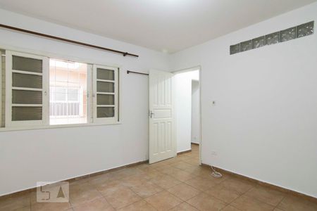 Casa à venda com 150m², 4 quartos e 2 vagasSuíte