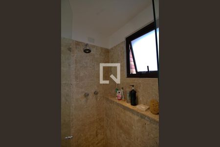 Apartamento à venda com 235m², 3 quartos e 4 vagasBanheiro da Suíte 3