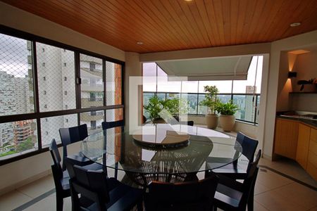 Apartamento à venda com 235m², 3 quartos e 4 vagasVaranda gourmet