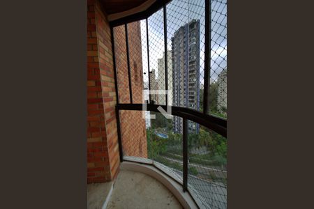 Apartamento à venda com 235m², 3 quartos e 4 vagasVaranda da Suíte 1