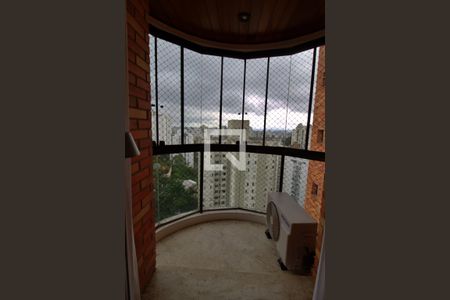 Apartamento à venda com 235m², 3 quartos e 4 vagasVaranda da Suíte 1