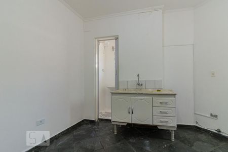 Cozinha de apartamento para alugar com 1 quarto, 25m² em Vila Alice, Santo André