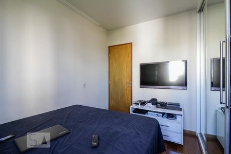 Apartamento à venda com 64m², 3 quartos e 1 vaga Apartamento à venda com 64m², 3 quartos e 1 vagaQuarto 2