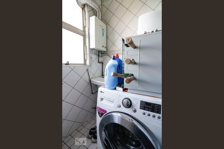 Apartamento à venda com 64m², 3 quartos e 1 vaga Apartamento à venda com 64m², 3 quartos e 1 vagaÁrea de Serviço