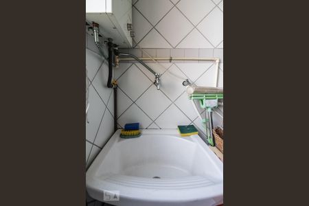 Apartamento à venda com 64m², 3 quartos e 1 vaga Apartamento à venda com 64m², 3 quartos e 1 vagaÁrea de Serviço