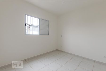 Quarto 2 de apartamento para alugar com 2 quartos, 54m² em Vila Rio Pequeno, São Paulo