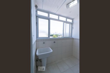 Apartamento para alugar com 80m², 3 quartos e 1 vagaÁrea de Serviço