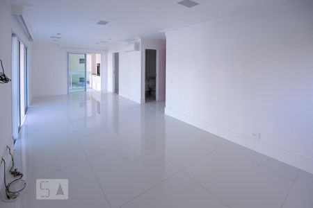 Apartamento para alugar com 114m², 1 quarto e 2 vagasSala