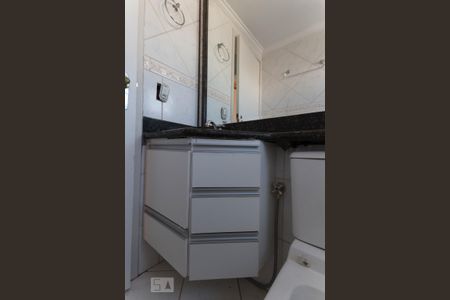 Banheiro de apartamento para alugar com 3 quartos, 105m² em Setor Bela Vista, Goiânia