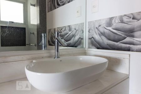 Lavabo de apartamento para alugar com 3 quartos, 110m² em Cidade Monções, São Paulo