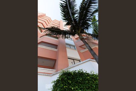 Apartamento para alugar com 134m², 3 quartos e 2 vagas Apartamento para alugar com 134m², 3 quartos e 2 vagasFachada