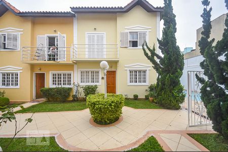 Vista da sala de casa à venda com 2 quartos, 74m² em Fazenda Morumbi, São Paulo
