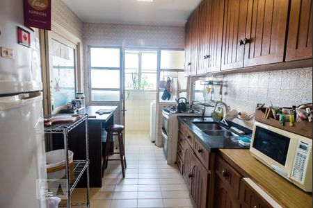 Apartamento para alugar com 85m², 2 quartos e 2 vagasCozinha