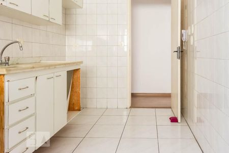 Apartamento à venda com 70m², 3 quartos e 2 vagas Apartamento à venda com 70m², 3 quartos e 2 vagasCozinha