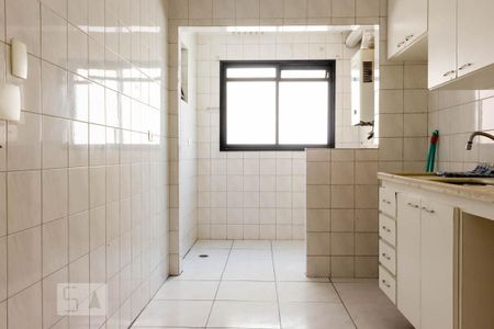 Apartamento à venda com 70m², 3 quartos e 2 vagas Apartamento à venda com 70m², 3 quartos e 2 vagasCozinha