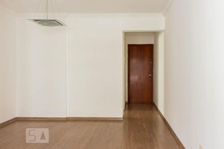 Apartamento à venda com 70m², 3 quartos e 2 vagas Apartamento à venda com 70m², 3 quartos e 2 vagasSala