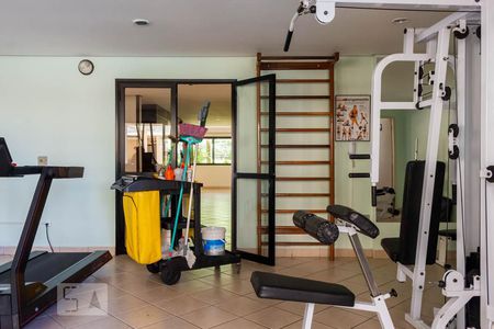 Apartamento à venda com 70m², 3 quartos e 2 vagas Apartamento à venda com 70m², 3 quartos e 2 vagasAcademia