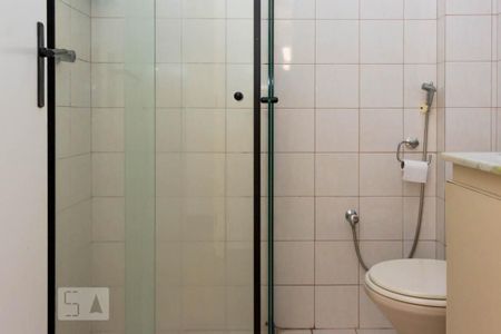 Apartamento à venda com 70m², 3 quartos e 2 vagas Apartamento à venda com 70m², 3 quartos e 2 vagasBanheiro Social