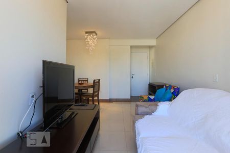 Sala de Estar de apartamento para alugar com 3 quartos, 70m² em Vila Nair, São Paulo