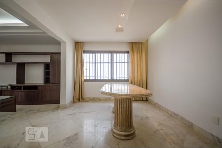 Apartamento à venda com 195m², 3 quartos e 2 vagas Apartamento à venda com 195m², 3 quartos e 2 vagasSALA