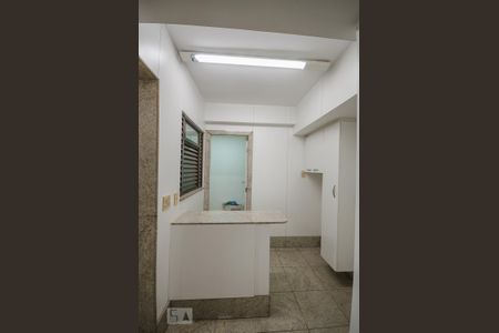 Apartamento à venda com 195m², 3 quartos e 2 vagas Apartamento à venda com 195m², 3 quartos e 2 vagasÁREA DE SERVIÇO