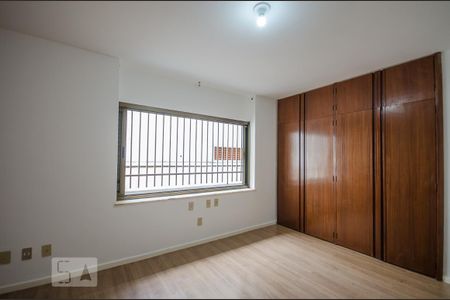 Apartamento à venda com 195m², 3 quartos e 2 vagas Apartamento à venda com 195m², 3 quartos e 2 vagasQUARTO 2