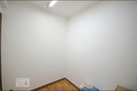 Apartamento à venda com 195m², 3 quartos e 2 vagas Apartamento à venda com 195m², 3 quartos e 2 vagasQUARTO DE SERVIÇO