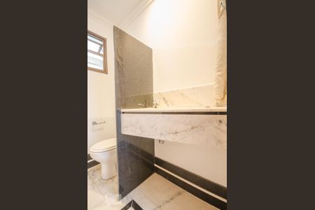 Apartamento à venda com 195m², 3 quartos e 2 vagas Apartamento à venda com 195m², 3 quartos e 2 vagasLAVABO