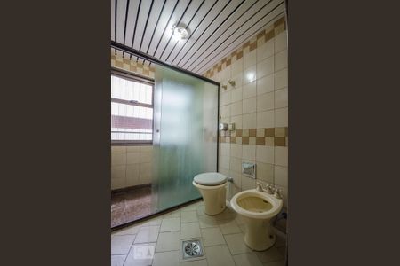 Apartamento à venda com 195m², 3 quartos e 2 vagas Apartamento à venda com 195m², 3 quartos e 2 vagasBANHEIRO SUÍTE