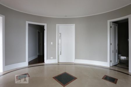 hall privativo de apartamento para alugar com 4 quartos, 467m² em Real Parque, São Paulo