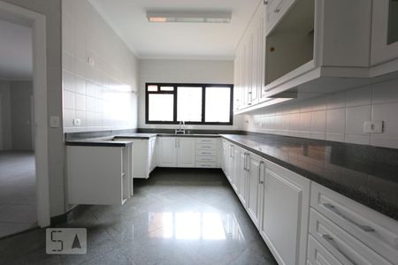 Apartamento para alugar com 467m², 4 quartos e 5 vagascozinha 2