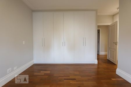 Apartamento para alugar com 467m², 4 quartos e 5 vagassuite 3