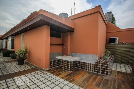 Apartamento para alugar com 300m², 4 quartos e 3 vagas Apartamento para alugar com 300m², 4 quartos e 3 vagasVaranda