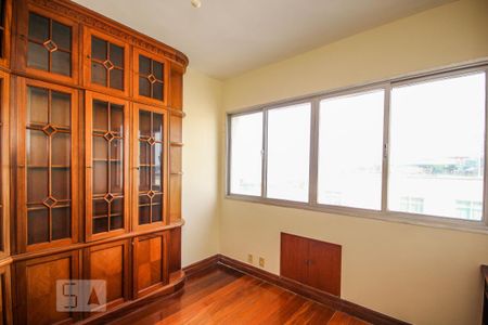 Apartamento para alugar com 300m², 4 quartos e 3 vagas Apartamento para alugar com 300m², 4 quartos e 3 vagasQuarto 2