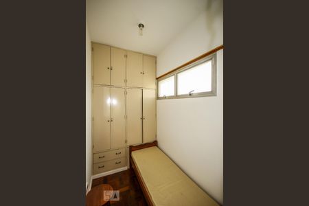 Apartamento para alugar com 300m², 4 quartos e 3 vagas Apartamento para alugar com 300m², 4 quartos e 3 vagasQuarto de Serviço