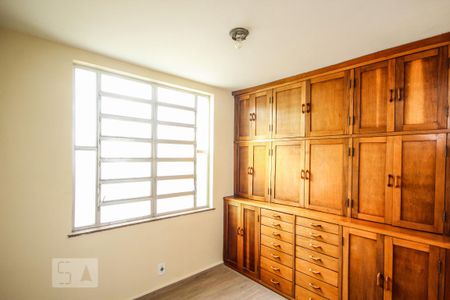 Apartamento para alugar com 300m², 4 quartos e 3 vagas Apartamento para alugar com 300m², 4 quartos e 3 vagasQuarto 3