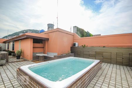 Apartamento para alugar com 300m², 4 quartos e 3 vagas Apartamento para alugar com 300m², 4 quartos e 3 vagasVaranda