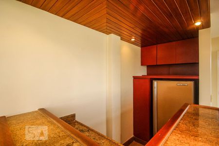 Apartamento para alugar com 300m², 4 quartos e 3 vagas Apartamento para alugar com 300m², 4 quartos e 3 vagasSala de Estar